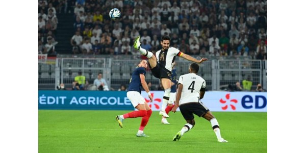 İlkay Gündoğan verletzte sich während des Nationalmannschaftsspiels und schied vorzeitig aus